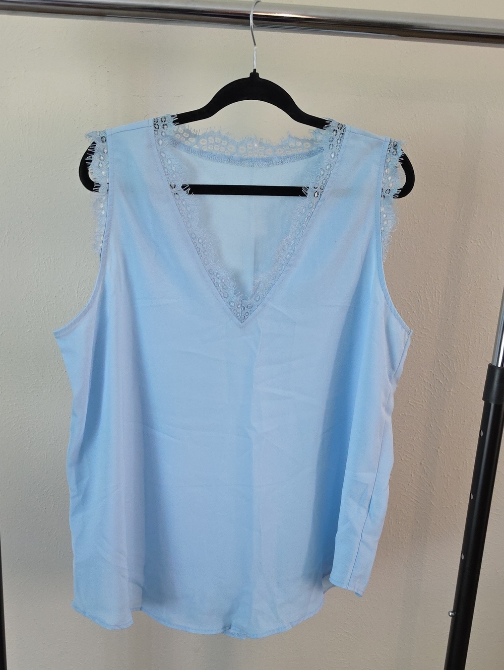 Light Blue Lace Trim Sleeveless V-Neck Tank 2XL